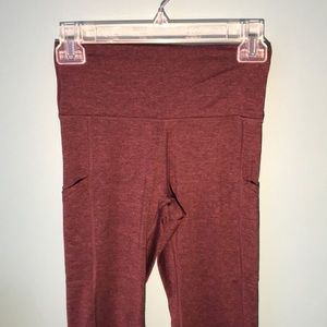 American eagle maroon leggings!